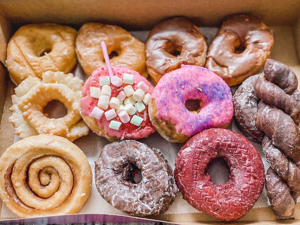 Thomas Donut & Snack Shop