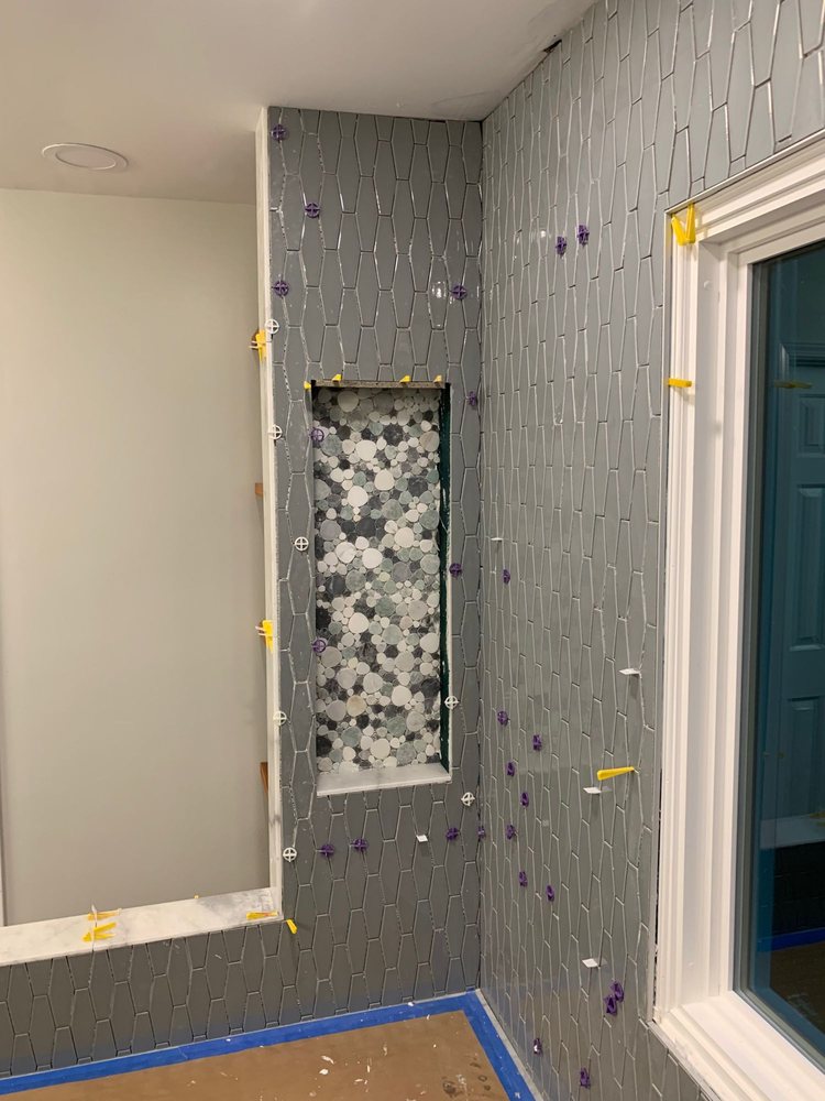image of business Bovenzi Tile