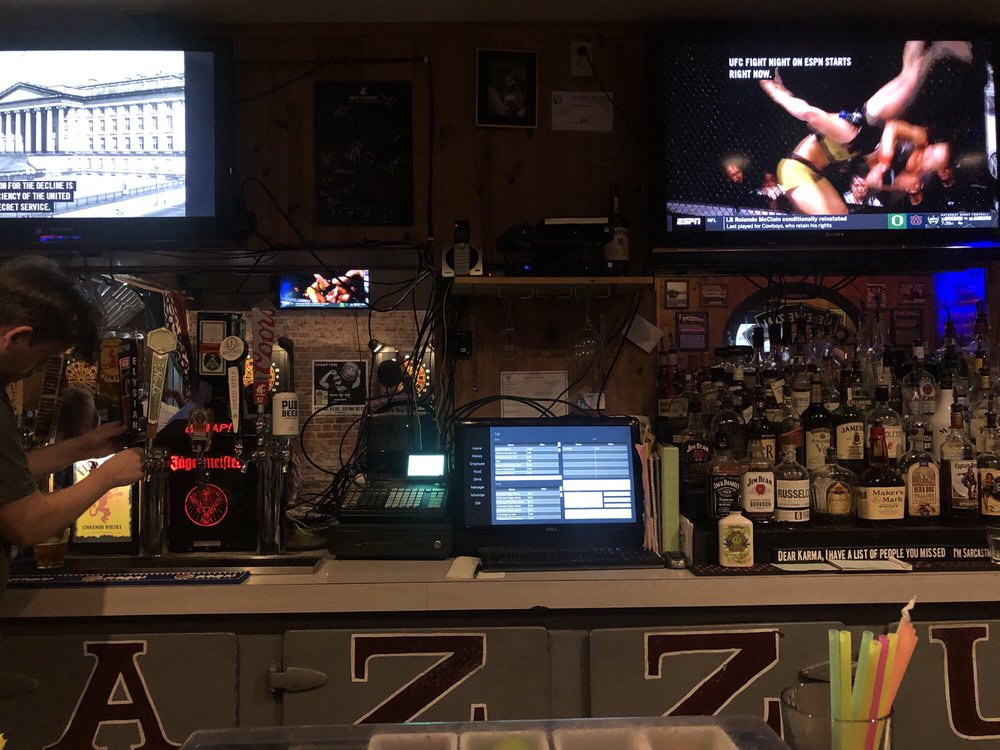 Pauly's Bar and Grill