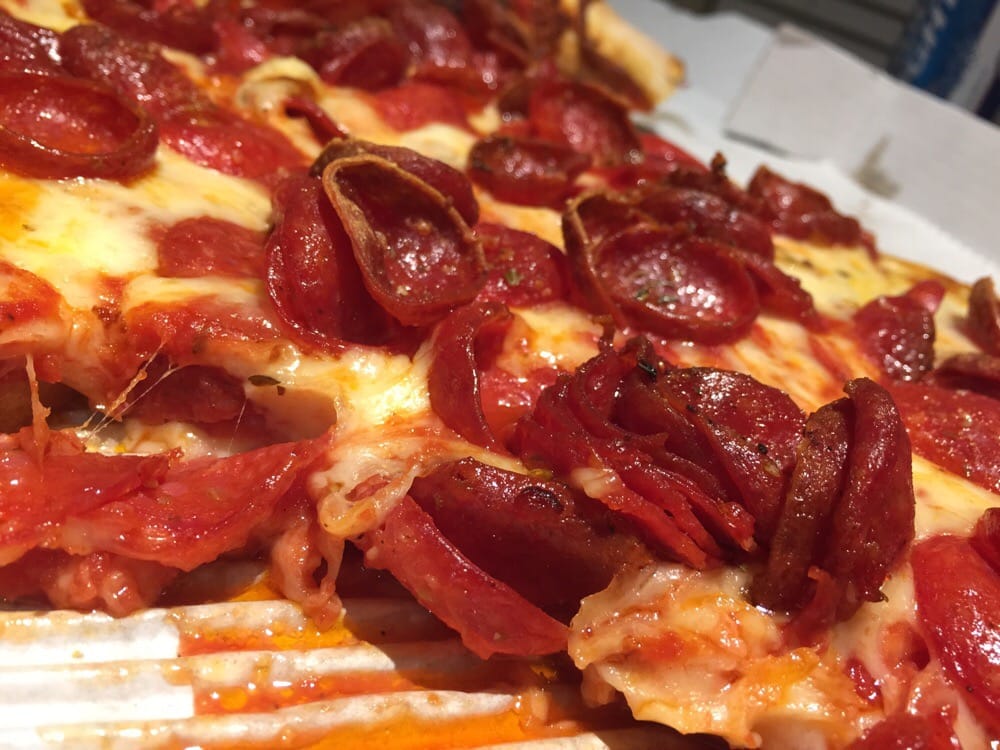 The Best Pepperoni Pizza In Ca I Am Convinced Yelp Photo Of Petrillo S Italian Restaurant Glendora Ca United States The Best Pepperoni