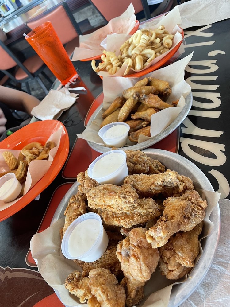 Hooters