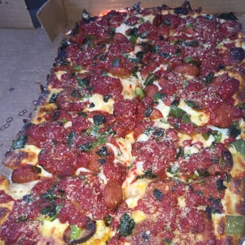my pizza place 45 photos 47 reviews pizza 11570 15 mile rd