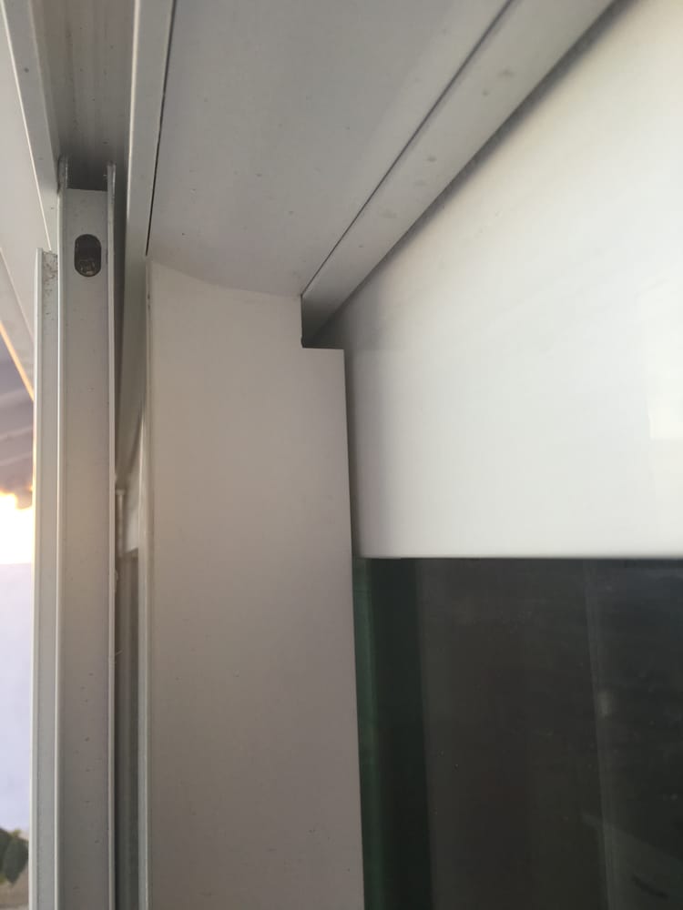 Large Gap At Top And Bottom Of Sliding Door Left Open Very Drafty 68 Photos For Win Dor