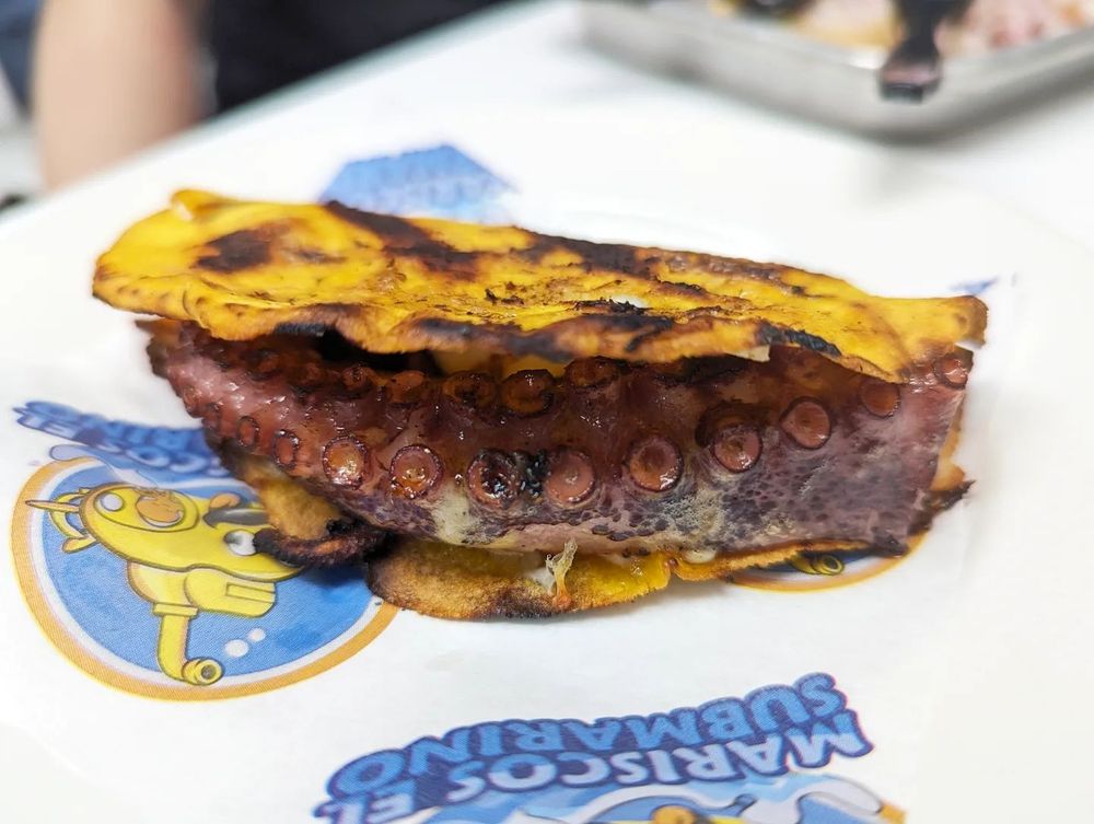 Mariscos El Submarino