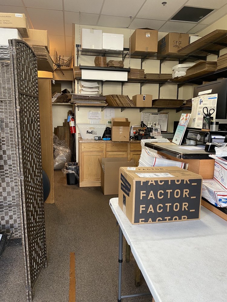 Brea Mail Center