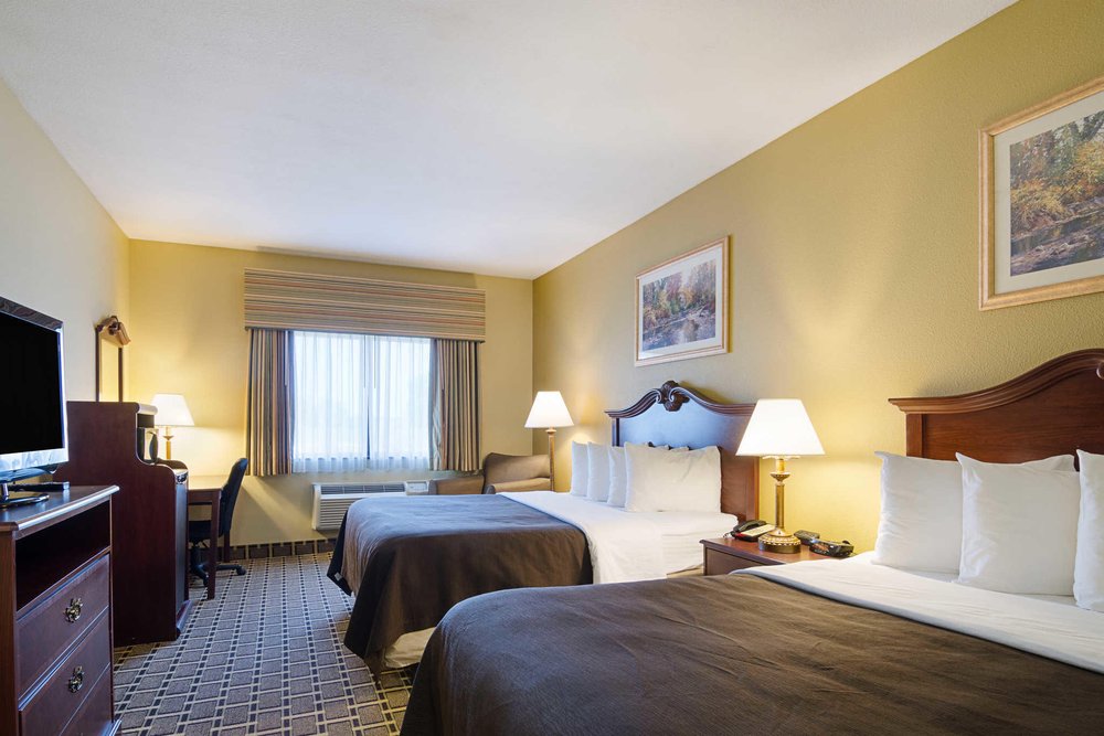 Quality Inn & Suites Olathe - Kansas City
