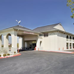 Super 8 Canton 22 Photos Hotels 17350 Interstate 20 Photo Of Super 8 Canton Tx United States