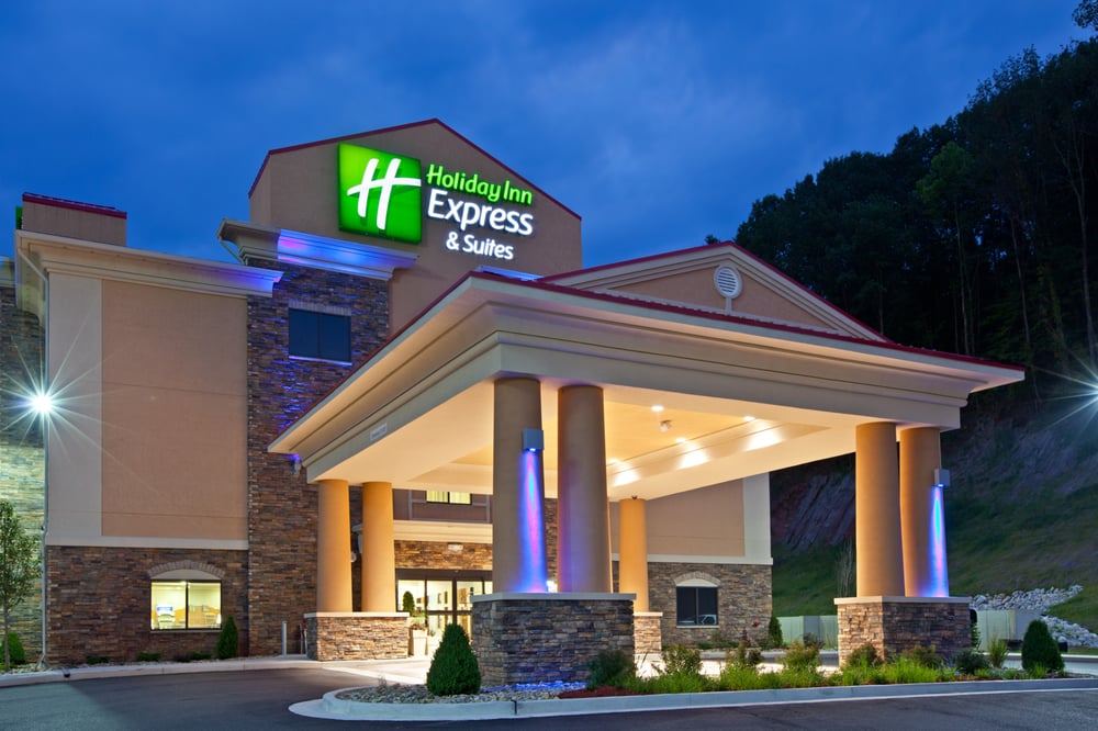 Holiday Inn Express & Suites Ripley 18 Photos & 10 Reviews Hotels