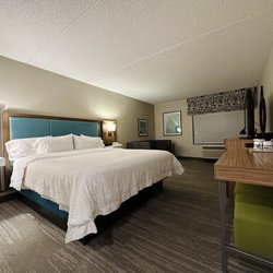 Hampton Inn Portland-Airport photo