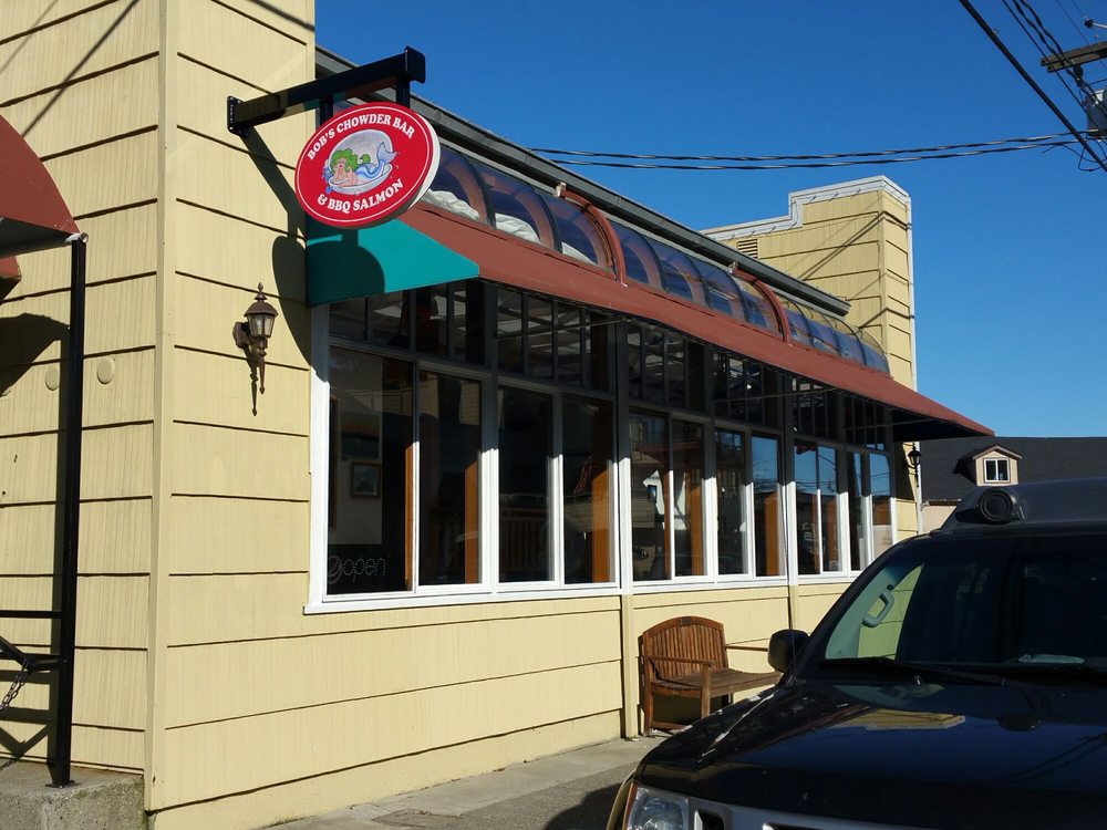 Bob’s Chowder Bar & BBQ Salmon Seafood 512 1st St, La Conner, WA