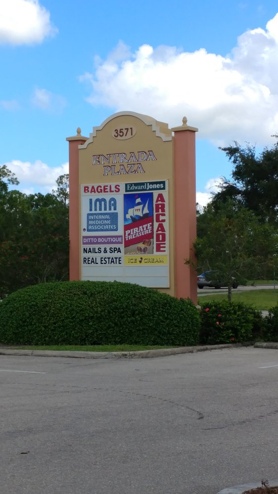 Entrada Plaza