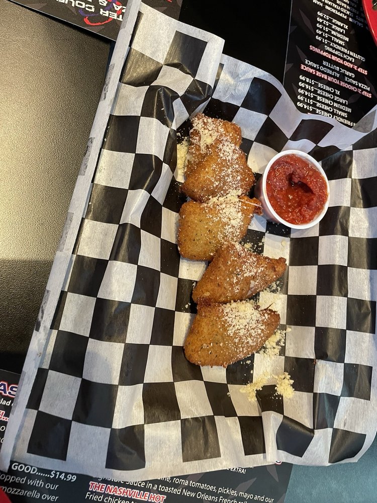 Center Court Pizza & Brew Center Court Pizza & Brew