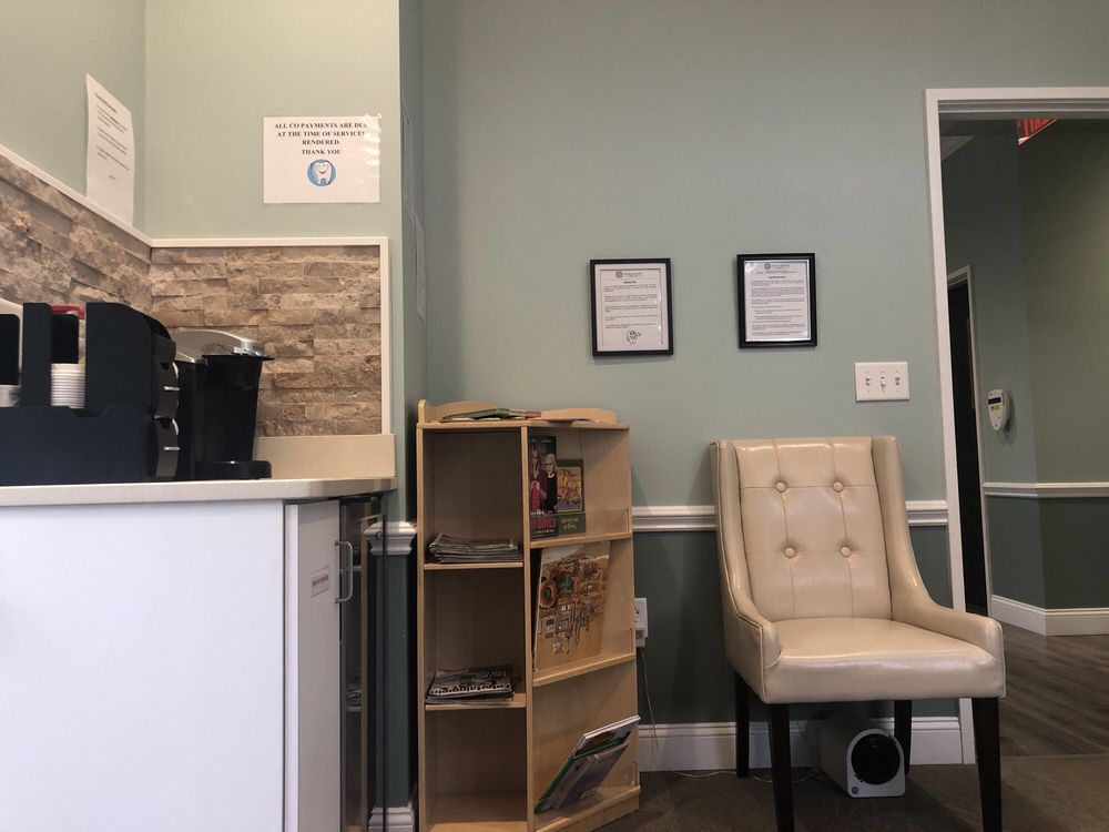 image of business Green Meadow Dental