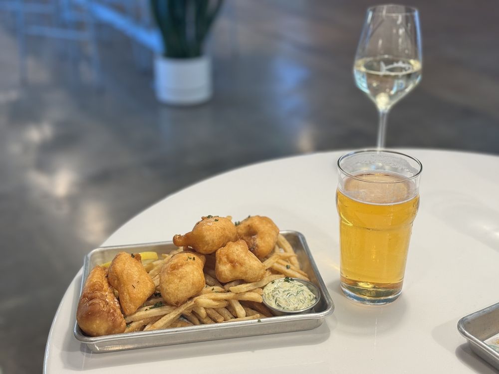 Go Fish Wine Bar
