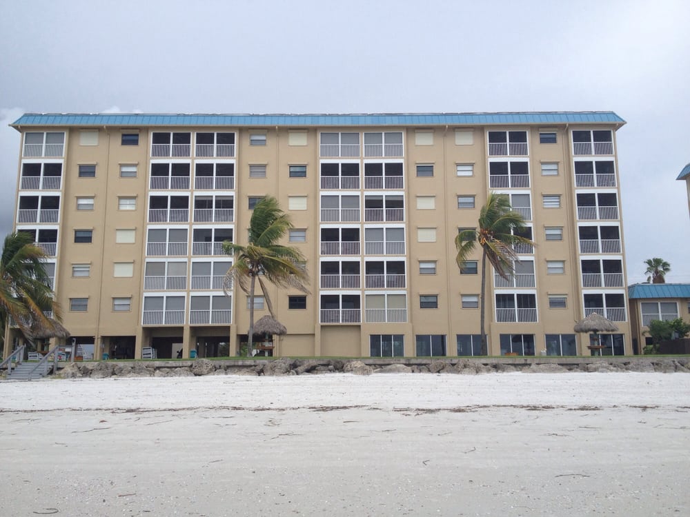 Smuggler’s Cove Condominium Vacation Rentals 5100 Estero Boulevard