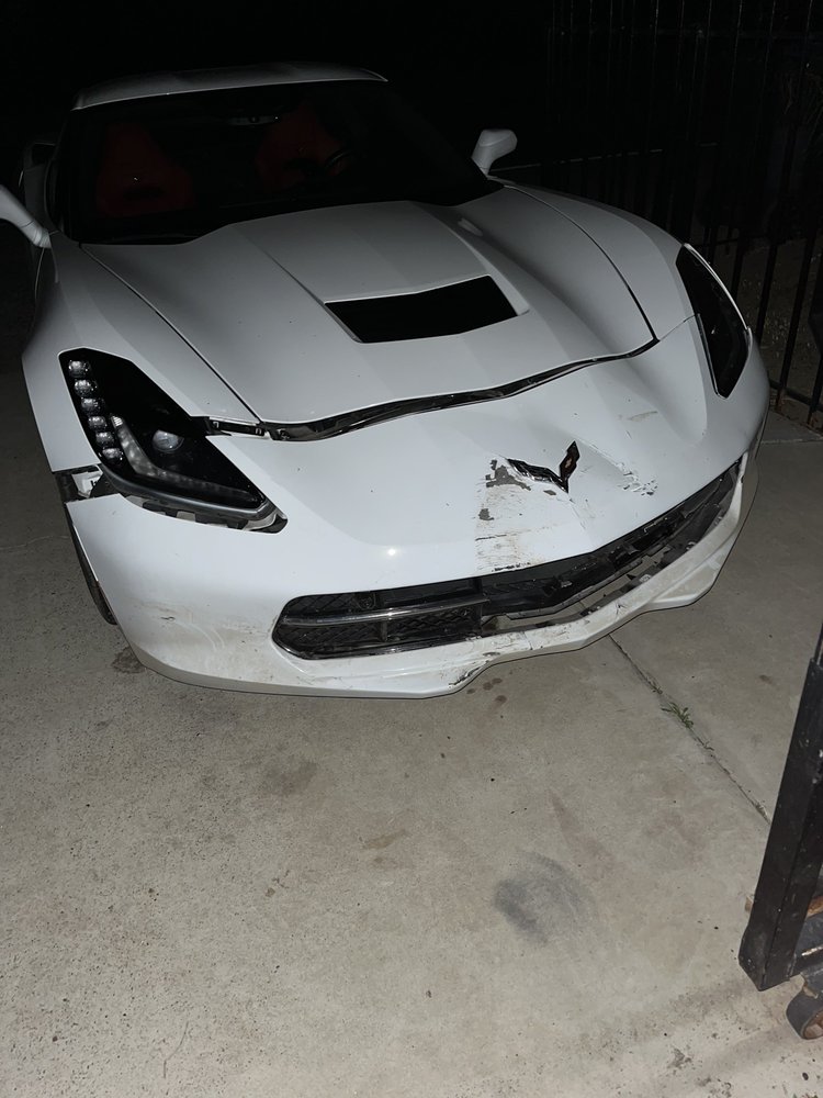 H & R Auto Body Shop