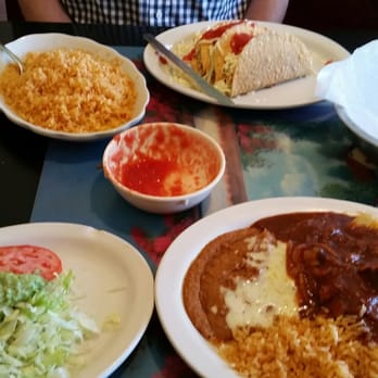 El Mezcal Restaurant 28 Reviews Mexican 511 Sw Topeka Blvd Photo Of El Mezcal Restaurant Topeka Ks United States
