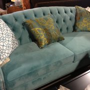 Wickmans Furniture 81 Photos 59 Reviews S Photo Of Wickmans Furniture Agoura Hills Ca United States Tufted Sofa Display
