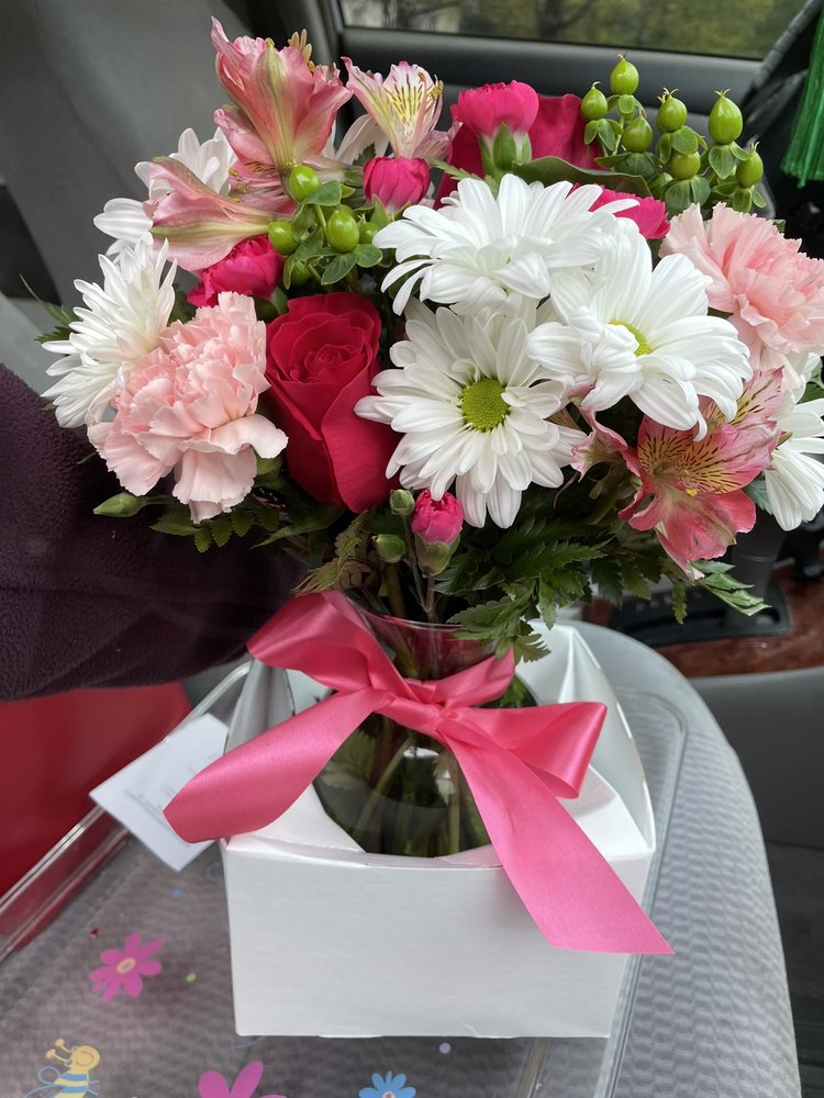 Kristina's Baskets & Bouquets