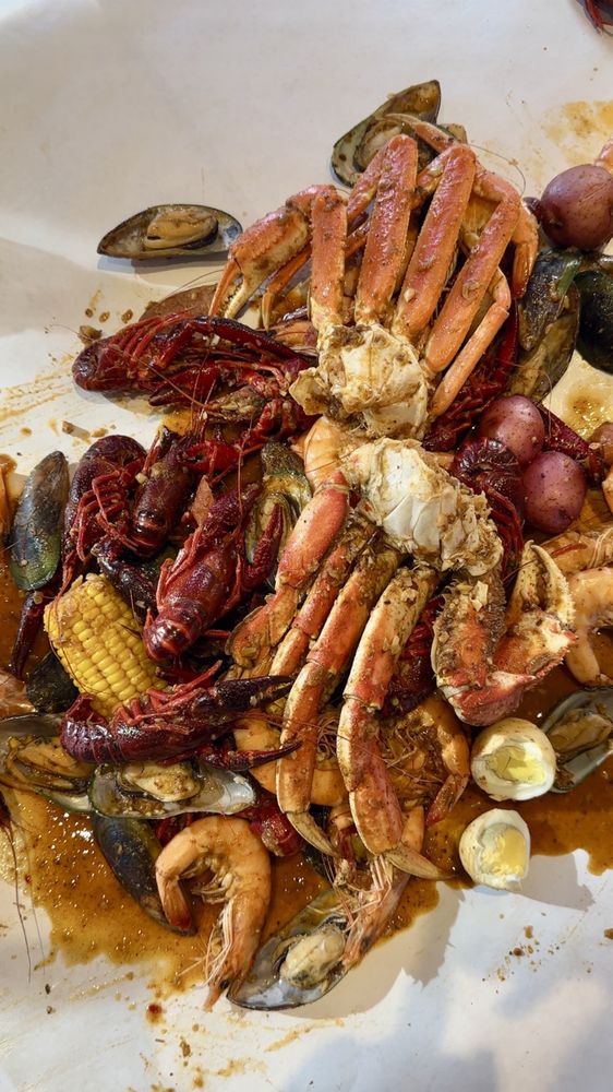 Mlem Mlem Crab