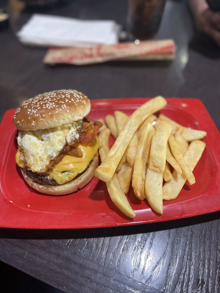 Red Robin Gourmet Burgers And Brews