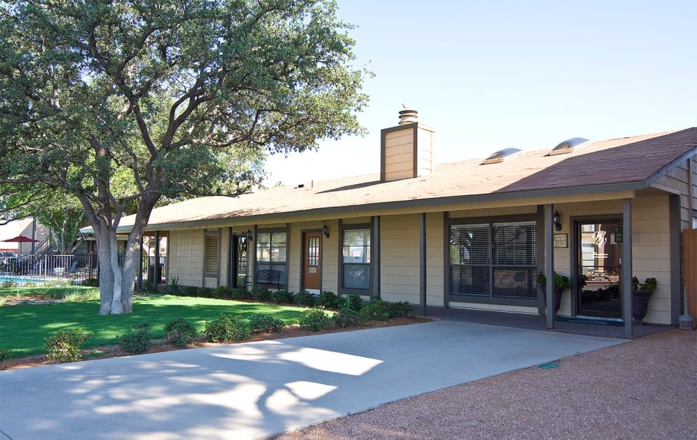 Woodview Apartments