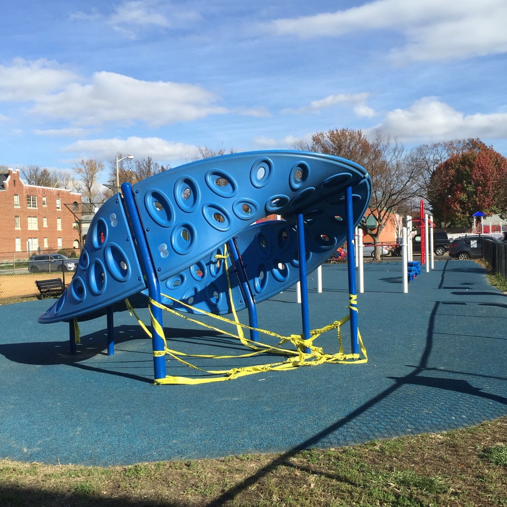 Mount Vernon Elementary Playground Playgrounds 100 E Uhler Ave