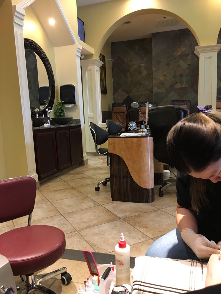 Salon Melrose 24 Photos Hair Salons 206 Indian Lake Blvd