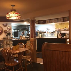 Hy Joe S Pizza Ice Cream Parlor 10 Photos 15 Reviews Photo Of Hy Joe S Pizza Ice Cream Parlor Le Claire Ia United