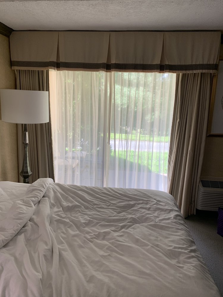 Crowne Plaza Resort Asheville