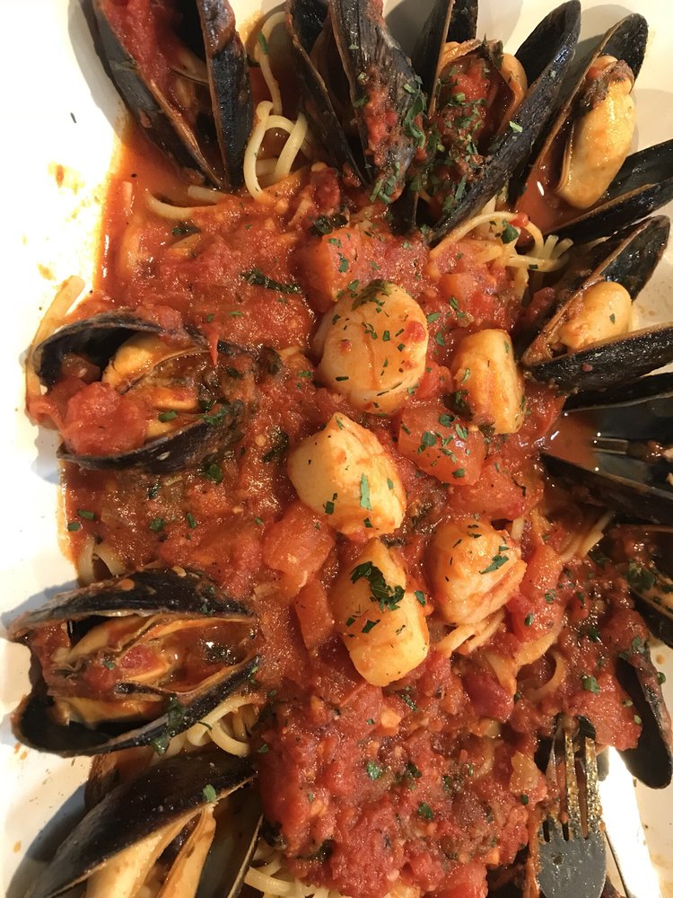 Photos For Abate Apizza Seafood Restaurant Yelp Photo Of Abate Apizza Seafood Restaurant New Haven Ct United States