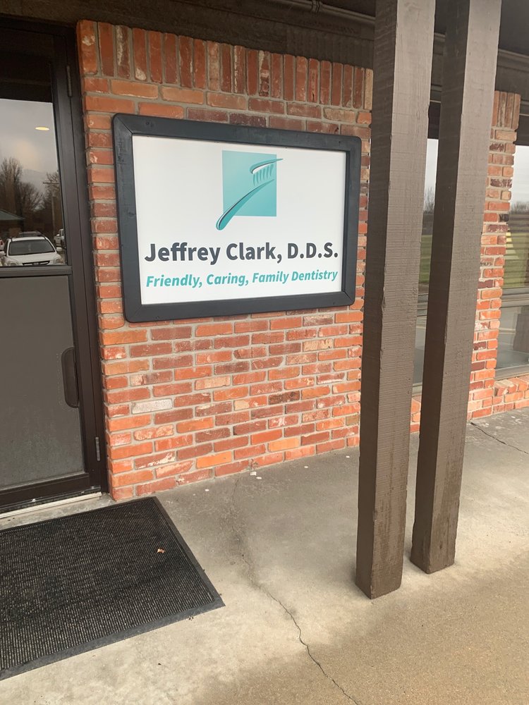 image of business Jeffrey B Clark, DDS