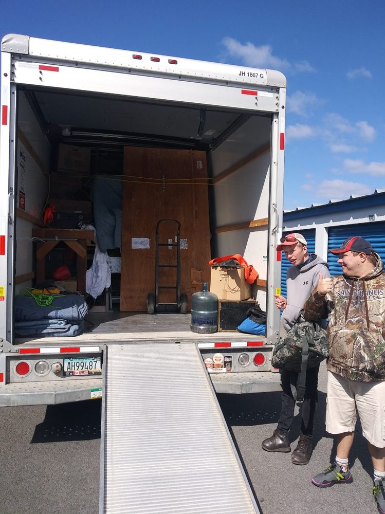 R & T Movers