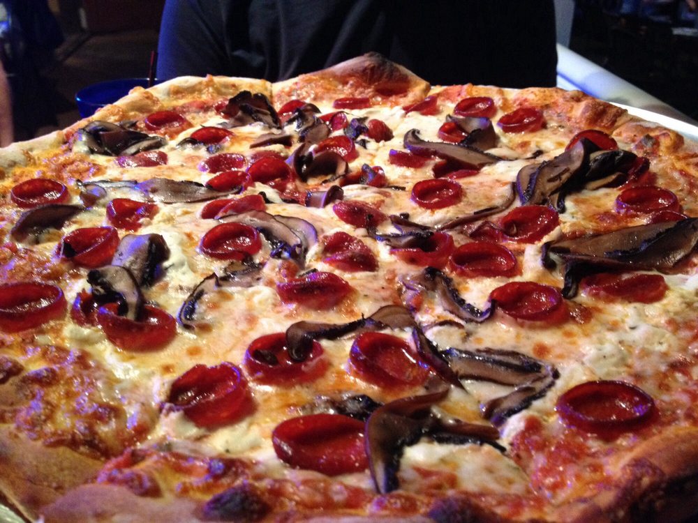 Lucca WoodFire Bistro 28 Photos & 59 Reviews Pizza 90 W Main St