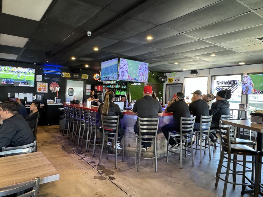 Slappy's Burgers & Brews