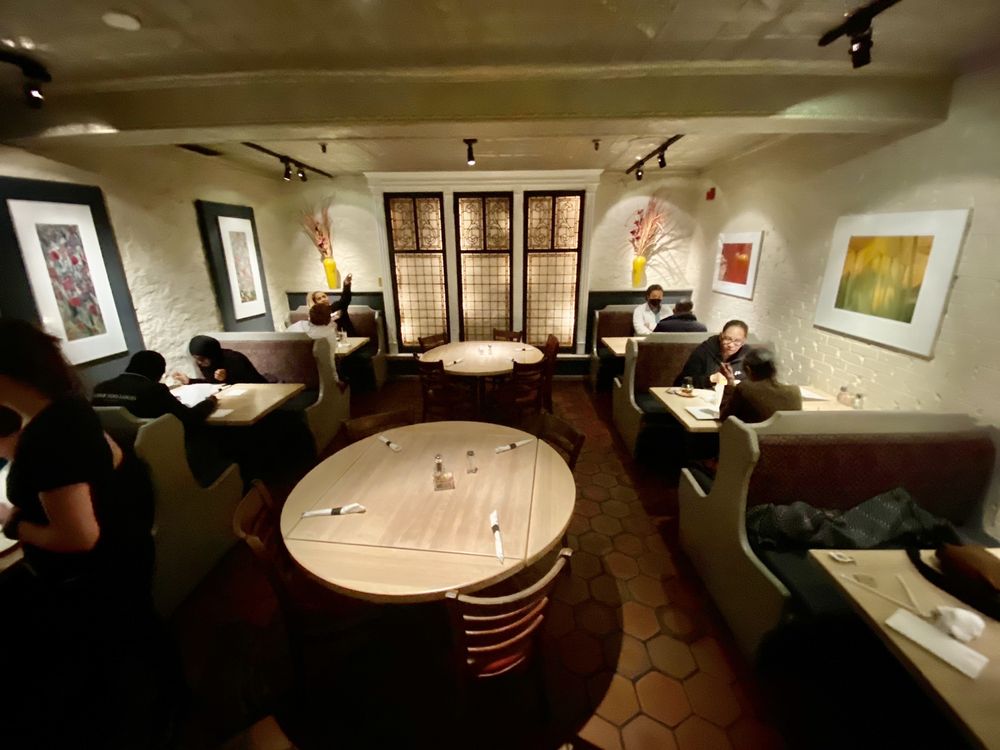 Chestnut Grill and Sidewalk Cafe