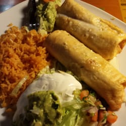 Cuco S Mexican Restaurant 1050 N Edge Trail Verona Wi Cuco S Mexican Restaurant Verona Wi United States En Chimichangas With Rice And