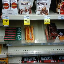 cvs pharmacy y más 10 photos 20 reviews drugstores 16 third
