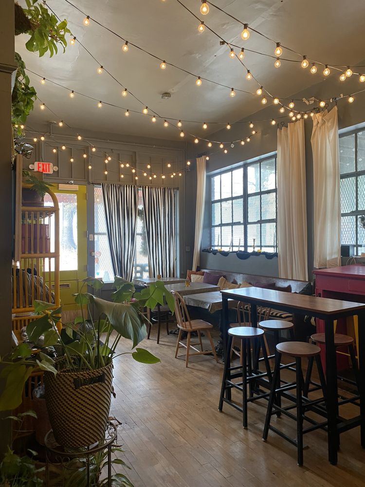 Rosie's Coffee & Wine Garden