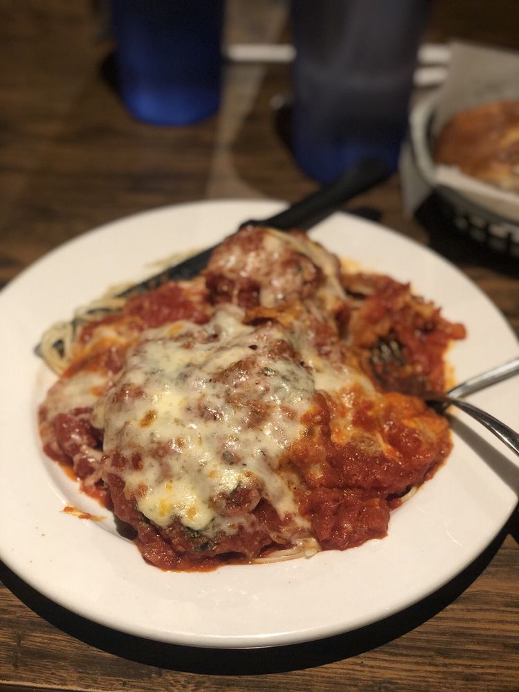 Aroma's Italian Grill