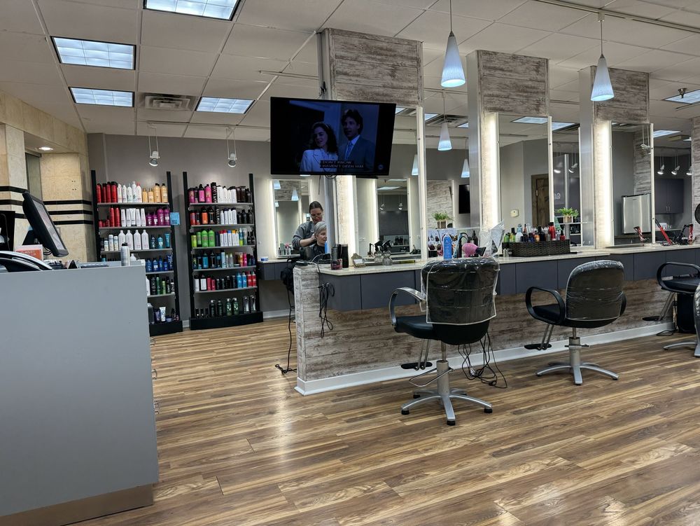 Ann's A-List Hair Salon