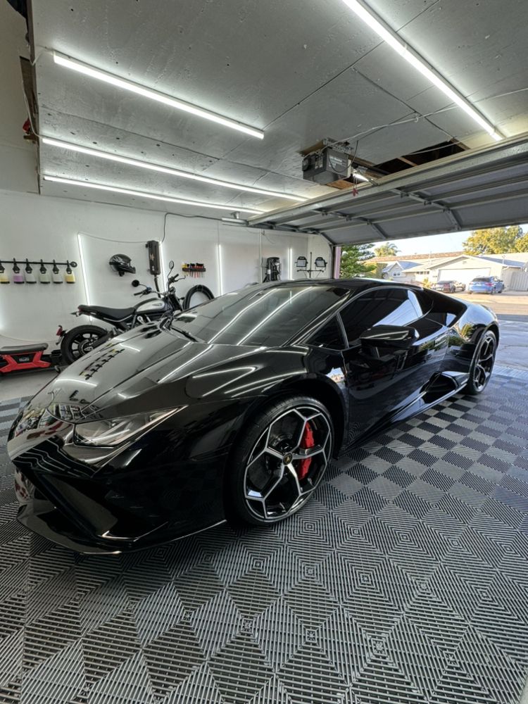 Flat Out Detailing