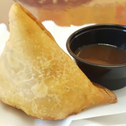 Photo of Shalimar Curry House - Columbia, SC, United States. Veggie samosa