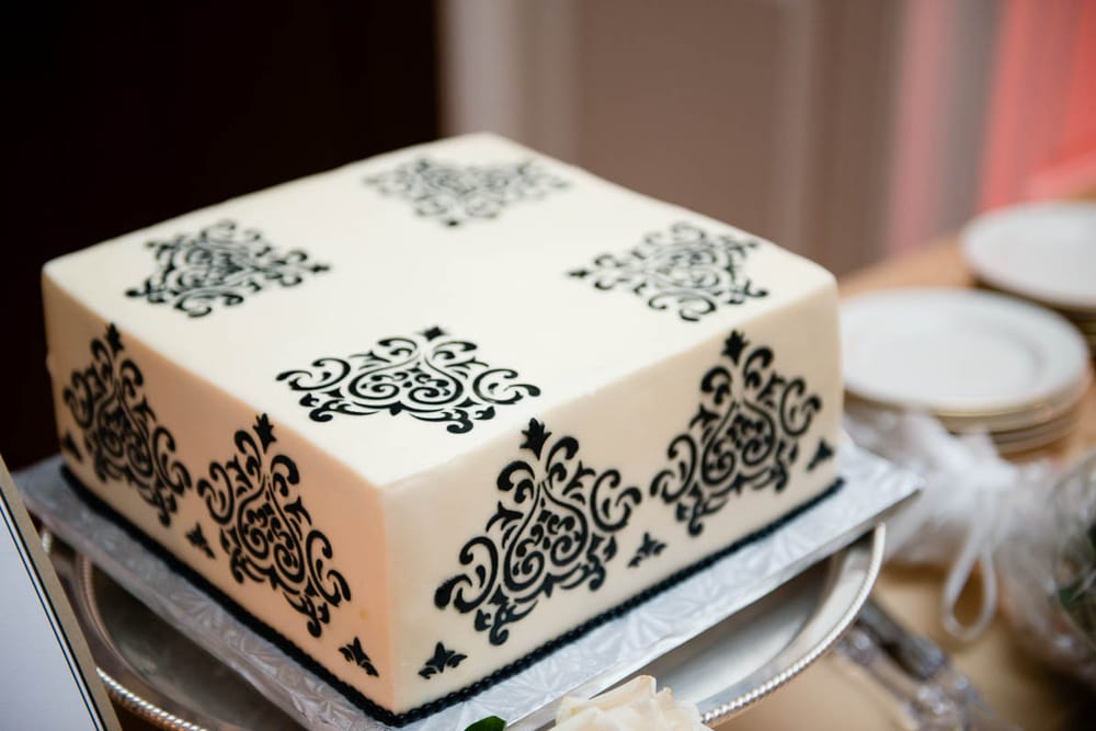 Edibles Incredible Desserts