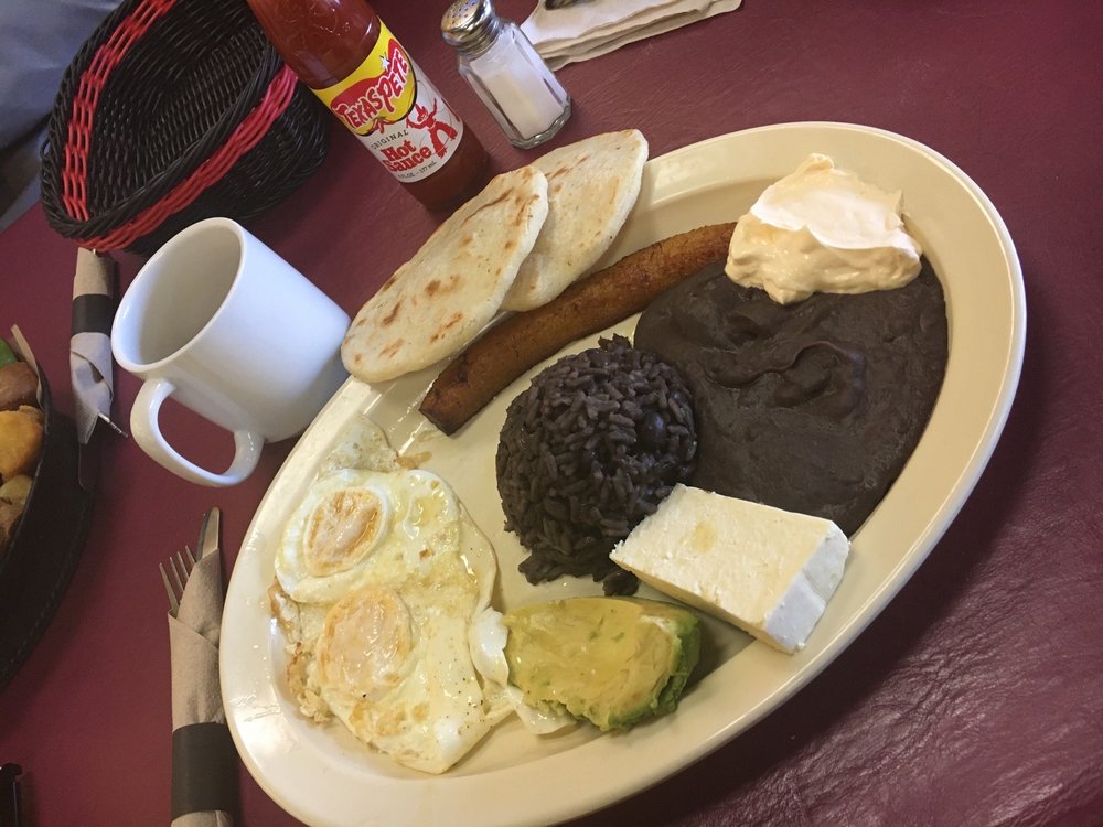 La Carreta Salvadoreña Restaurante