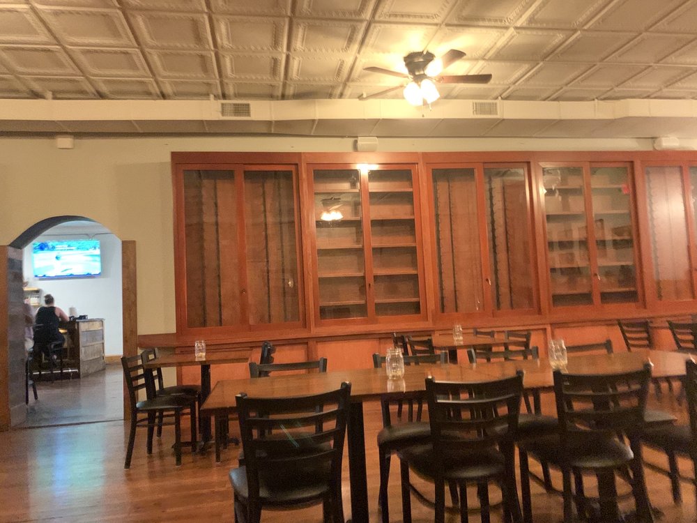 Main and Mill Oyster Bar and Tavern