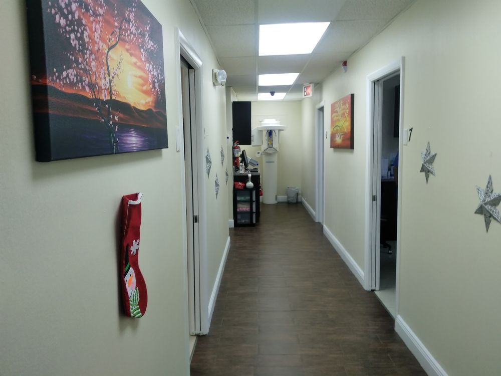 image of business Gateway Dental - North Miami