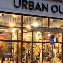 Urban Outfitters 35 bilder & 58 anmeldelser Dameklær Urban Outfitters 35 bilder & 58 anmeldelser Dameklær