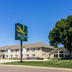 Quality Inn 19 Photos Hotels 1511 E College Dr Marshall Mn Photo Of Quality Inn Marshall Mn United States