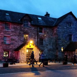 The Drovers Inn >> The Drovers Inn 65 Photos 29 Reviews Pubs Inverarnan The Drovers Inn >> The Drovers Inn 65 Photos 29 Reviews Pubs Inverarnan